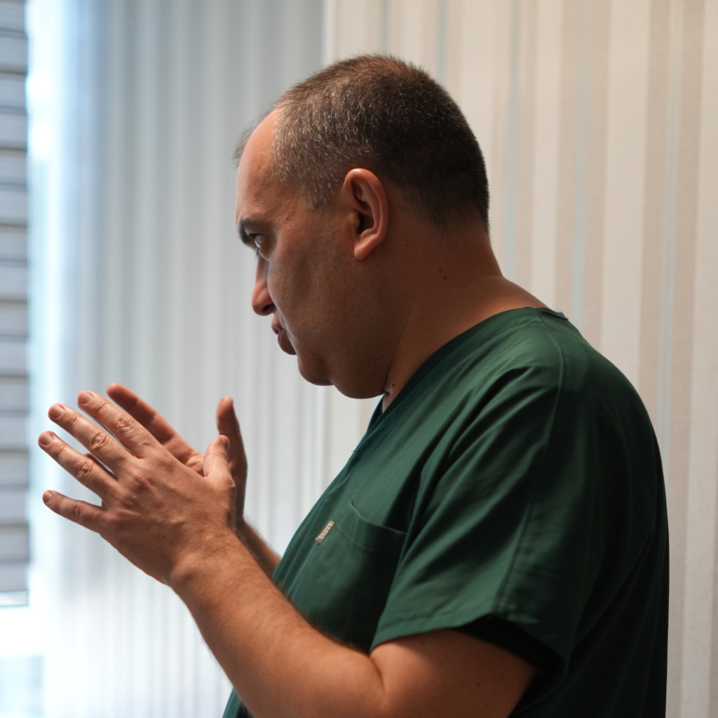 dr gokhan tummy tuck surgeon antalya mummy makeover specialist